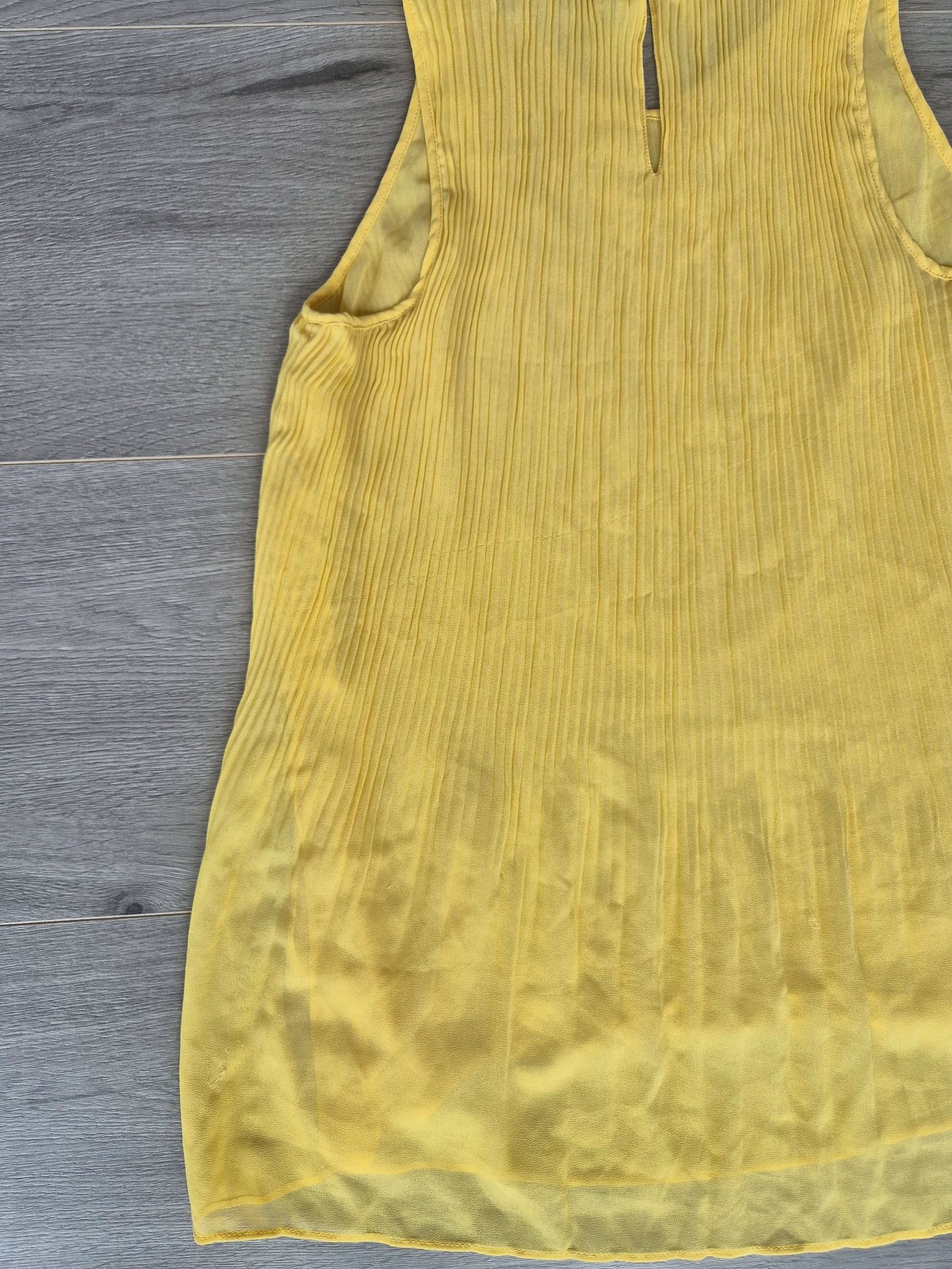ZARA Haut Plissé Jaune / Blouse Sans Manches avec Fermeture Arrière – Taille S – photo 10